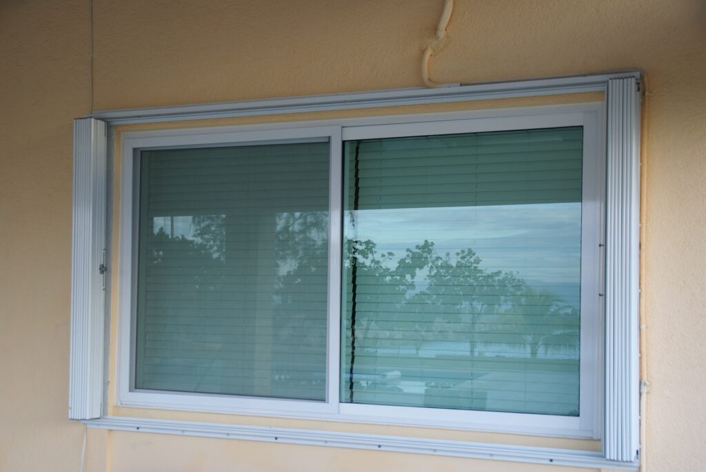 Atlantic_sliding-windows-2-min